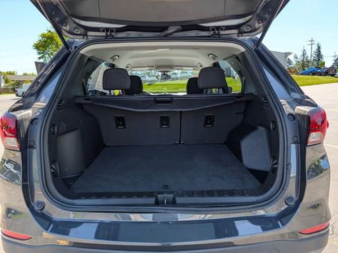 Used 2022 Chevrolet Equinox LS AWD/4WD image 12