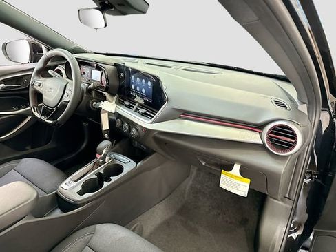 New 2026 Chevrolet Trax RS w/ Driver Confidence Package image 30