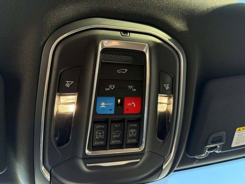 New 2025 Jeep Grand Cherokee L Summit image 39