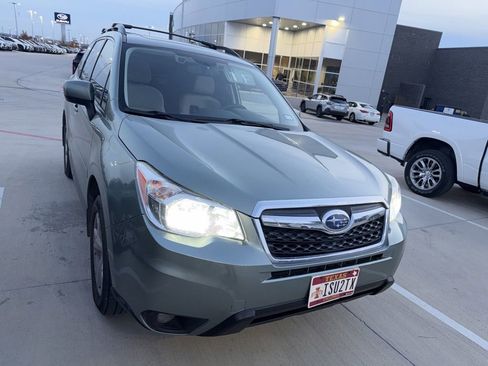 Used 2016 Subaru Forester 2.5i Premium image 2