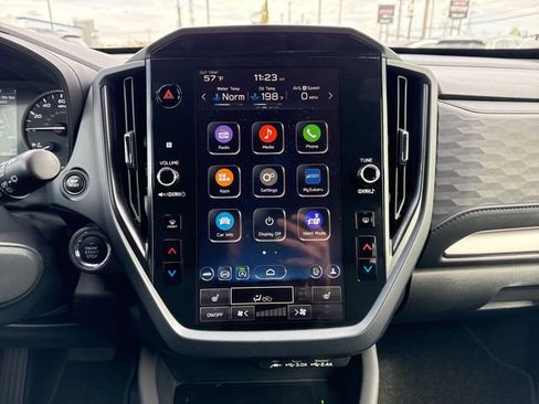 Used 2025 Subaru Forester Premium image 24