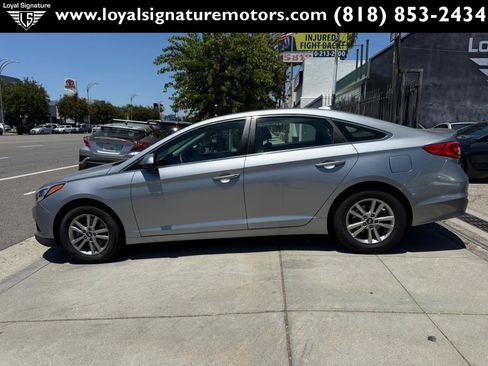 Used 2017 Hyundai Sonata SE FWD image 4