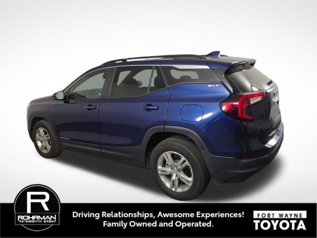 Used 2022 GMC Terrain SLE w/ Driver Convenience Package FWD image 10