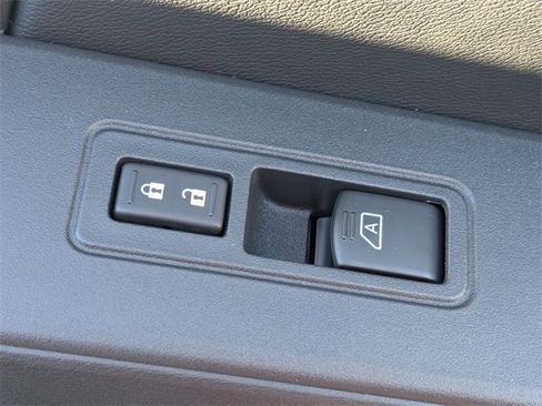 New 2026 Nissan Frontier SV w/ Tow Package image 30