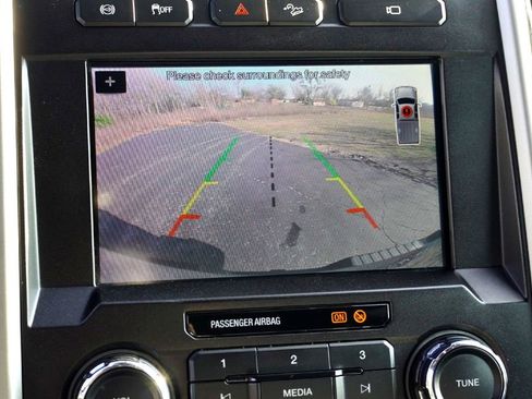 Used 2019 Ford F250 Lariat w/ Lariat Value Package image 15