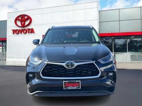 Certified 2026 Toyota Highlander XLE AWD/4WD image 13