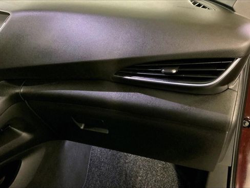 Used 2023 Buick Envision Avenir image 16