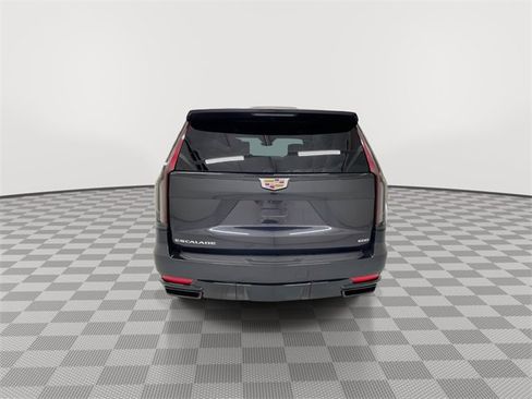 Certified 2024 Cadillac Escalade Sport Platinum image 9