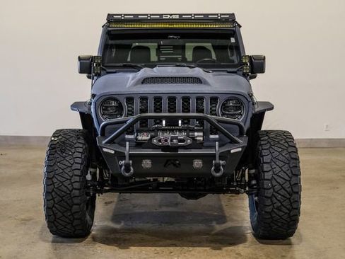 Used 2022 Jeep Gladiator Rubicon w/ Cold Weather Group image 2