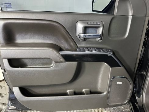 Used 2017 Chevrolet Silverado 1500 LTZ Z71 w/ LTZ Plus Package AWD/4WD image 23