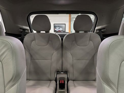 Used 2016 Volvo XC90 T8 Momentum w/ Vision Package image 21