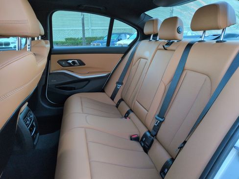 Certified 2024 BMW 330i Sedan w/ M Sport Package image 31