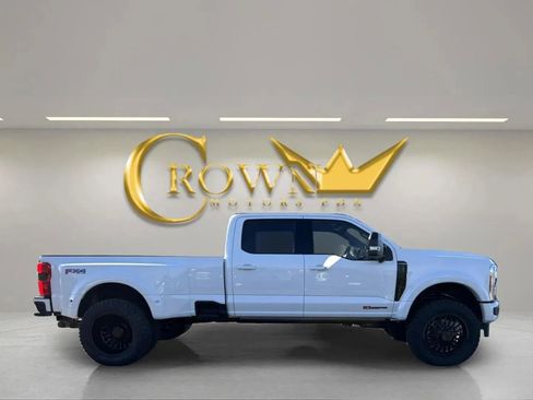 Used 2026 Ford F450 Platinum w/ FX4 Off-Road Package image 7
