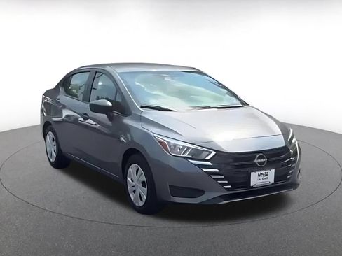 Used 2024 Nissan Versa S FWD image 3