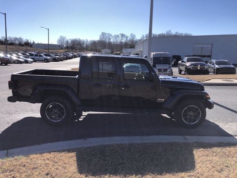 Certified 2022 Jeep Gladiator Overland w/ Popular Equipment Package image 7