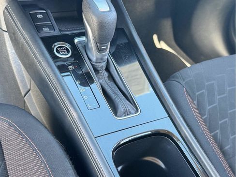 Used 2023 Nissan Kicks SR FWD image 22