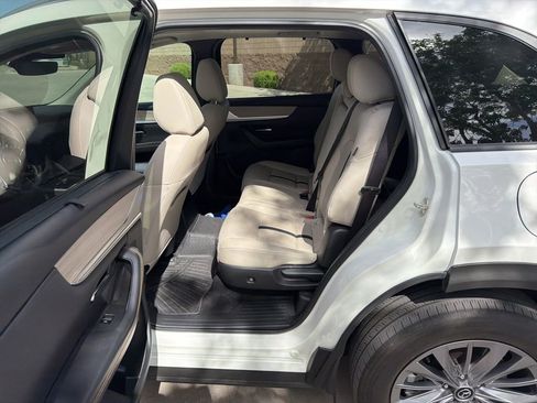 Used 2025 MAZDA CX-90 3.3 Turbo w/ Preferred Package AWD/4WD image 10