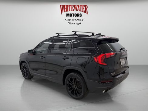 Used 2020 GMC Terrain SLT w/ Preferred Package AWD/4WD image 2