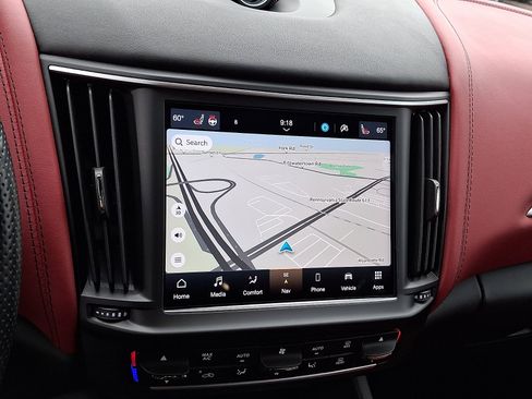 Certified 2023 Maserati Levante GT AWD/4WD image 18