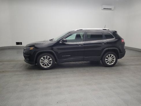 Used 2019 Jeep Cherokee Latitude w/ Popular Appearance Group image 2