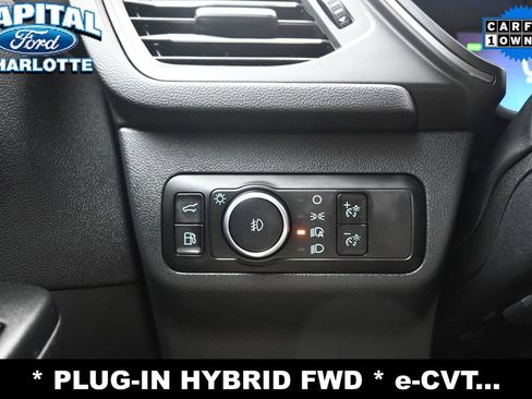 Used 2024 Ford Escape SE FWD image 18