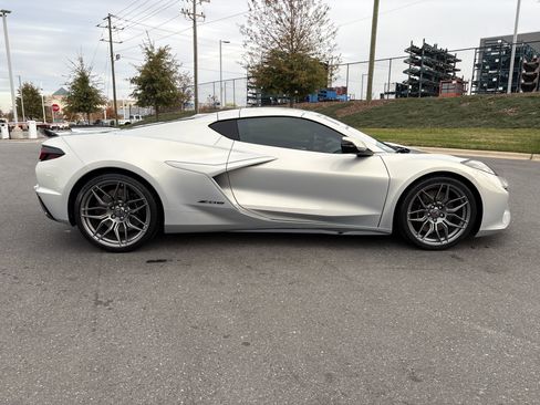 Used 2023 Chevrolet Corvette Z06 w/ Battery Protection Package image 10