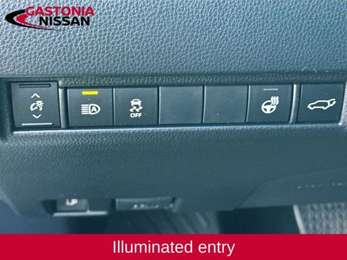 Used 2021 Toyota Venza XLE w/ Softex Package image 13