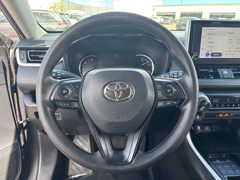 Used 2023 Toyota RAV4 XLE AWD/4WD image 25