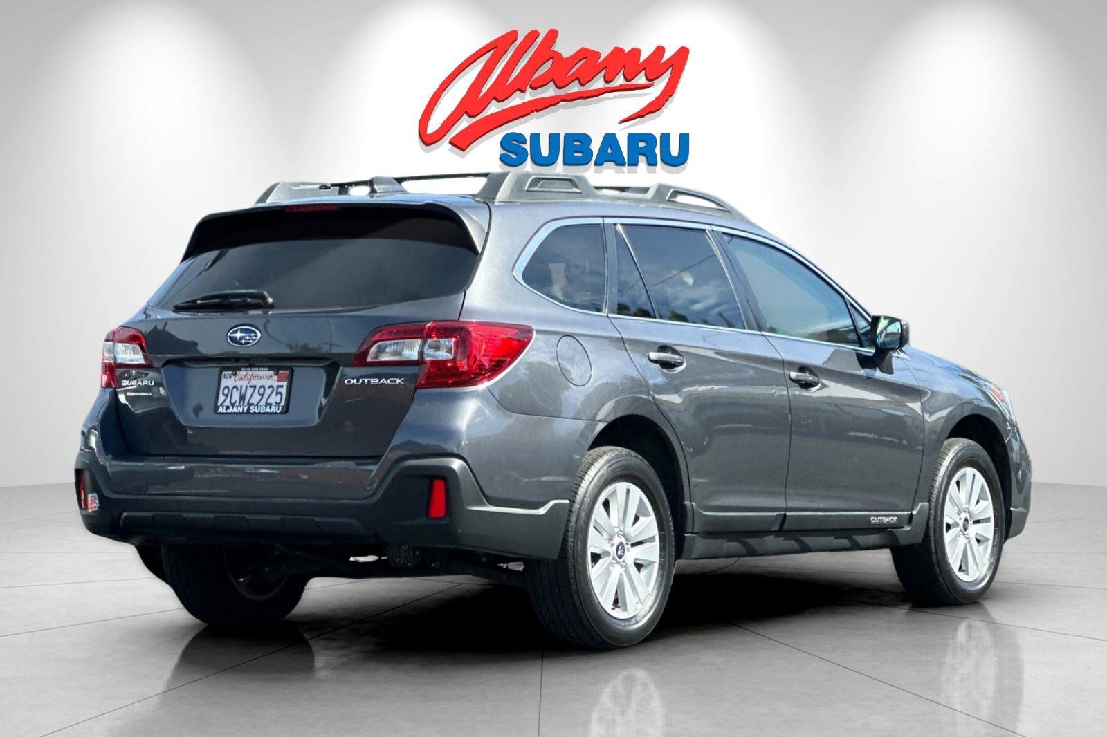 Used 2019 Subaru Outback 2.5i Premium AWD/4WD image 4