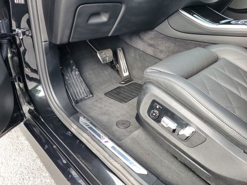 Used 2026 BMW X5 xDrive40i w/ Executive Package image 25