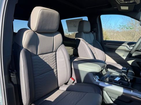 New 2026 Chevrolet Silverado 1500 ZR2 image 28