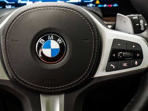 Used 2026 BMW X7 xDrive40i w/ M Sport Package AWD/4WD image 16