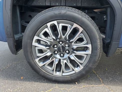 Used 2025 GMC Sierra 1500 Denali Ultimate image 5