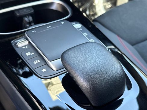 Used 2023 Mercedes-Benz CLA 250 image 33