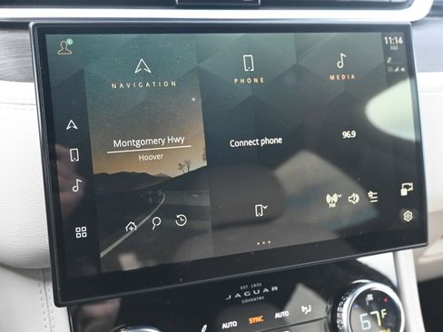 Used 2023 Jaguar F-PACE S image 8