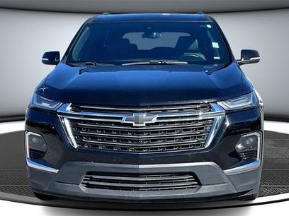 Used 2023 Chevrolet Traverse LT