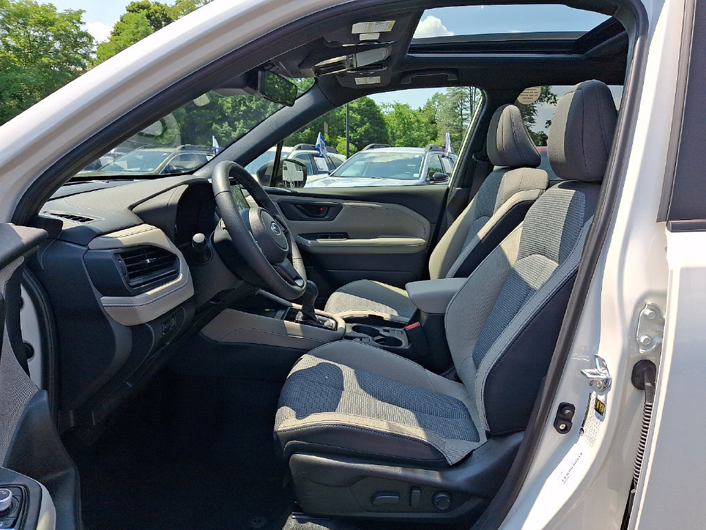 Used 2025 Subaru Forester Premium AWD/4WD image 13