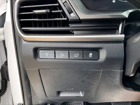 Used 2025 Kia Telluride S FWD image 32