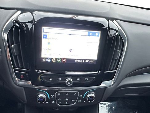 Used 2023 Chevrolet Traverse RS image 15