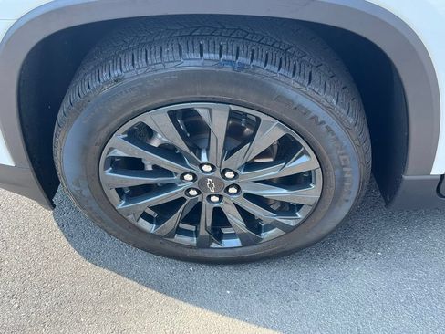Used 2023 Chevrolet Traverse RS AWD/4WD image 6