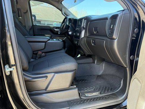 Used 2022 Chevrolet Silverado 1500 Custom Trail Boss w/ Midnight Edition AWD/4WD image 10