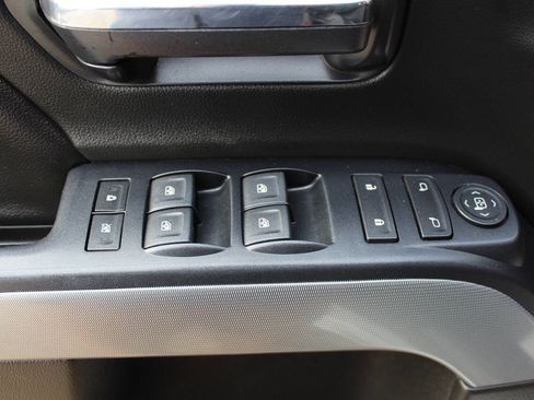 Used 2019 Chevrolet Silverado 2500 LT w/ Texas Edition AWD/4WD image 12