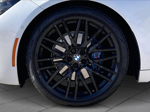 Used 2022 BMW 740i w/ Luxury Rear Seating Package image 8