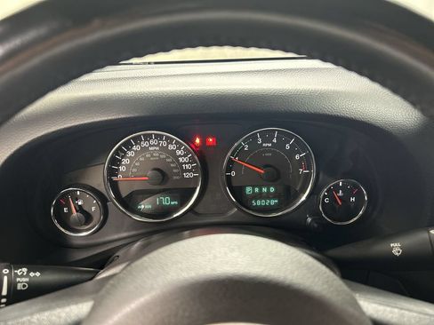 Used 2018 Jeep Wrangler Unlimited Sport AWD/4WD image 13