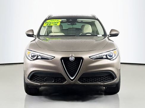 Used 2019 Alfa Romeo Stelvio Ti Lusso w/ Quick Order Package 22X Lusso image 2