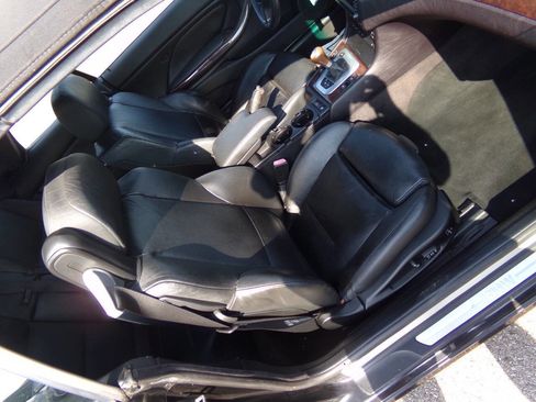 Used 2004 BMW 330Ci Convertible image 29