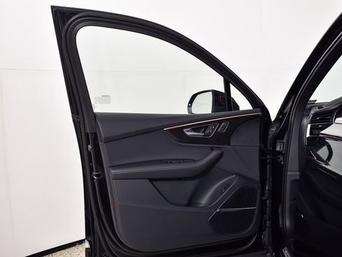 Used 2025 Audi Q7 3.0T Premium Plus w/ Premium Plus Package image 17