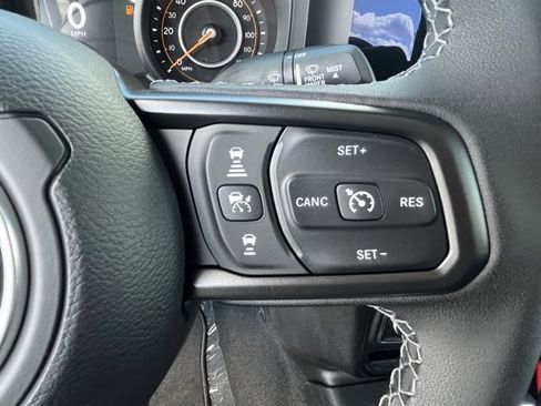 New 2025 Jeep Gladiator Sport image 10