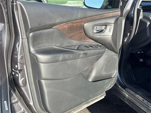 Used 2020 Nissan Murano Platinum w/ Cargo Package image 10