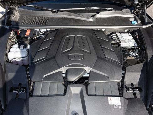 Used 2024 Porsche Cayenne Coupe image 70